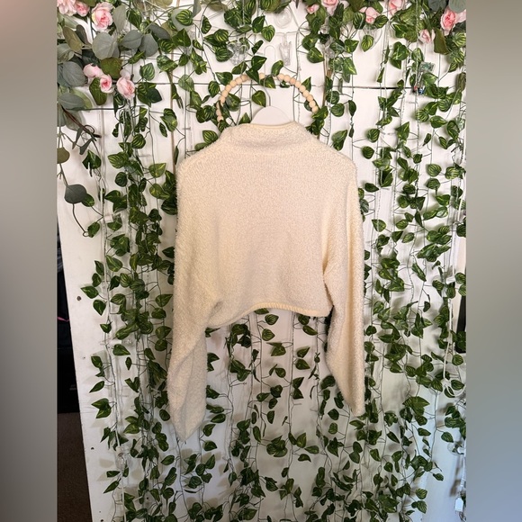 Skims Cozy Knit Pullover - Picture 10 of 10